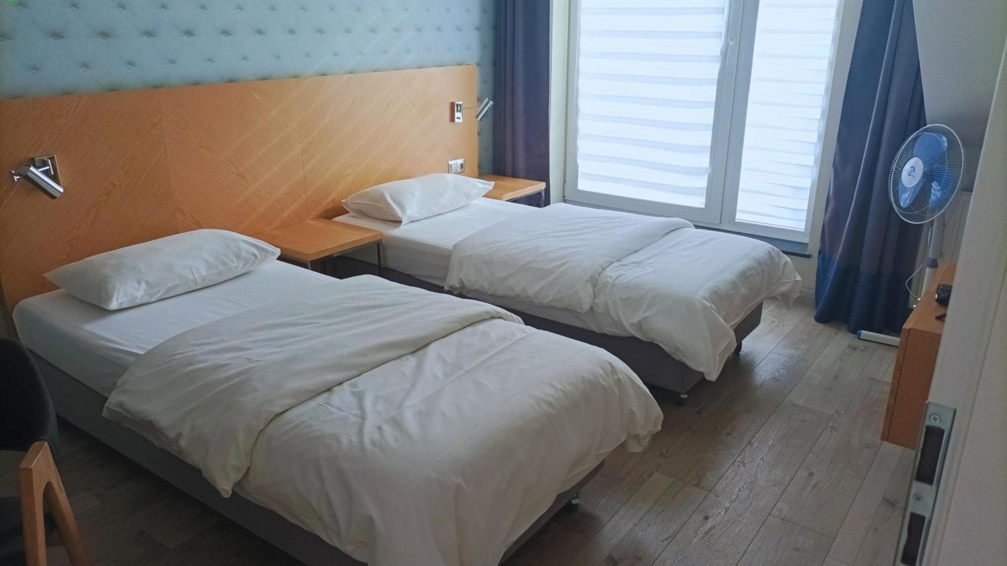 Hotel Marina Club Old Town View กดัญสก์ ภายนอก รูปภาพ